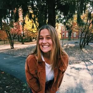 Meet your Posher, Abby